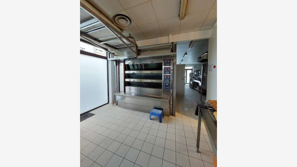 AV boulangerie sur axe passant de la Côte de Nacre