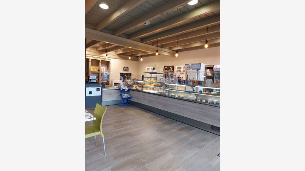 AV boulangerie sur axe passant de la Côte de Nacre