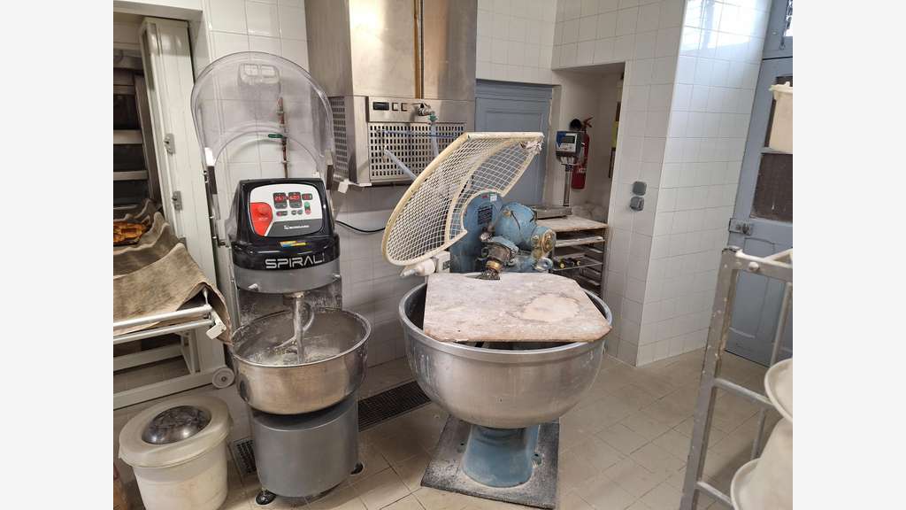 Vente boulangerie pâtisserie refaite à neuf Cher