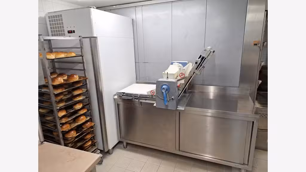 Vente boulangerie pâtisserie refaite à neuf Cher