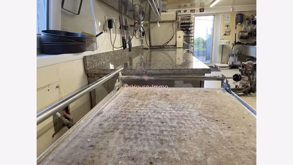 A vendre boulangerie avec belle terrasse à Cognac