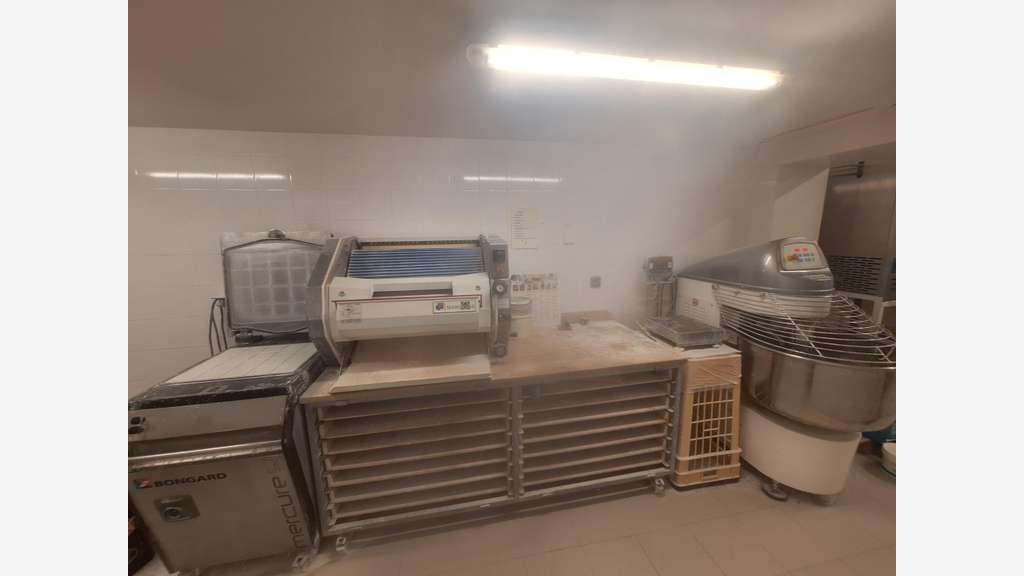 AV boulangerie sans concurrence dans bourg Gironde