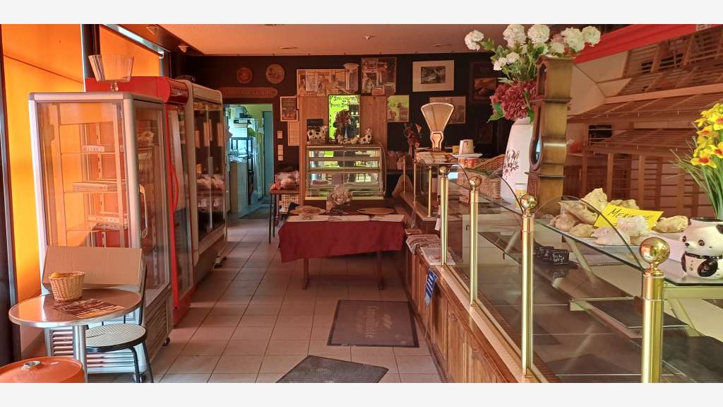 Boulangerie-Pâtisserie avec Logement T5 - 35