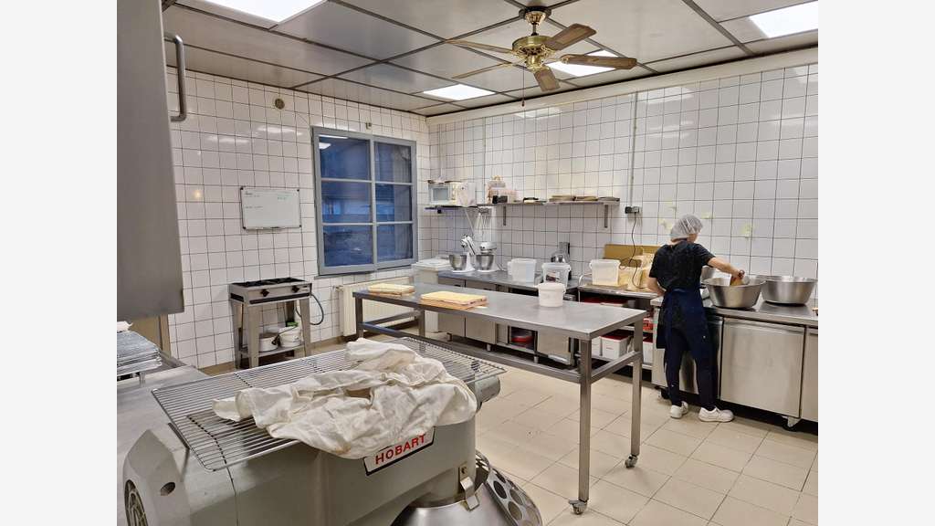 AV pâtisserie à transformer en boulangerie dept 37