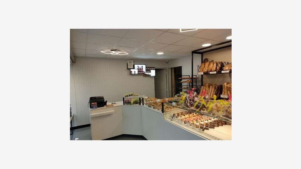 AV boulangerie seule dans village 2200 hab d'Isère