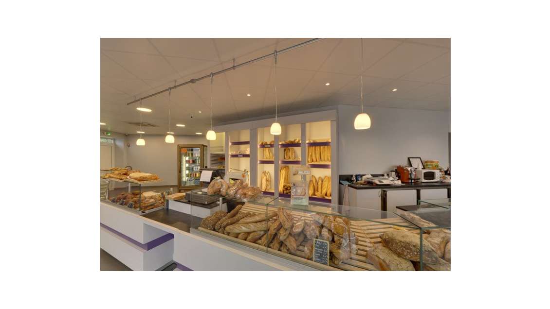 AV belle boulangerie artisanale entrée de ville 39