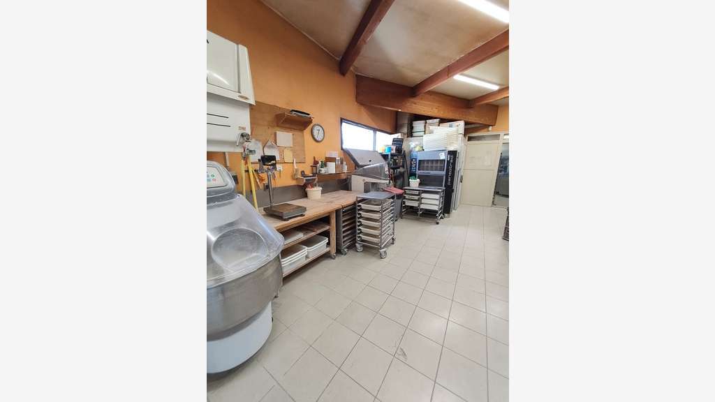 2 boulangeries axe passant, zone touristique Jura