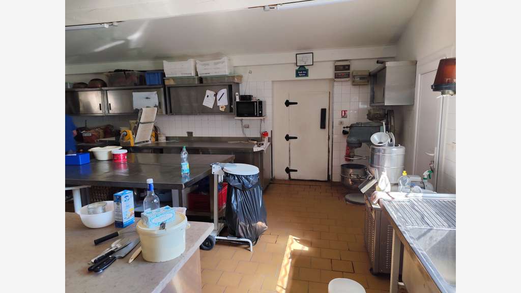 Vente FDC + murs pâtisserie dans les Landes
