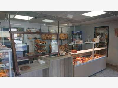 A vendre 3 magasins dans Grande ville de la Loire