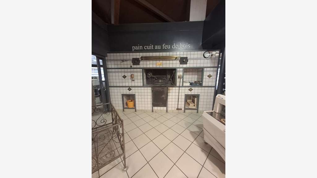 Vente boulangerie au centre-ville secteur 42