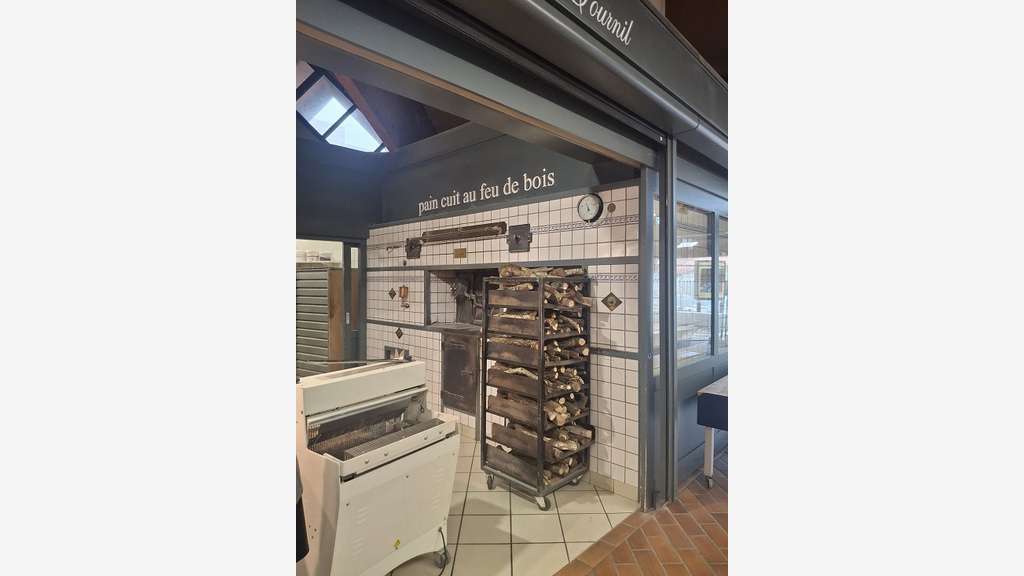 Vente boulangerie au centre-ville secteur 42