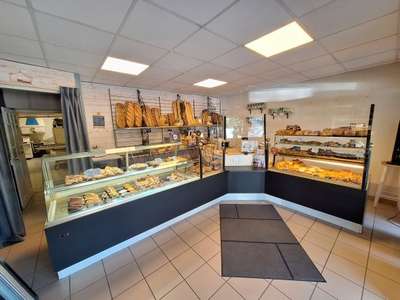A vendre boulangerie-pâtisserie en Sud Manche A84