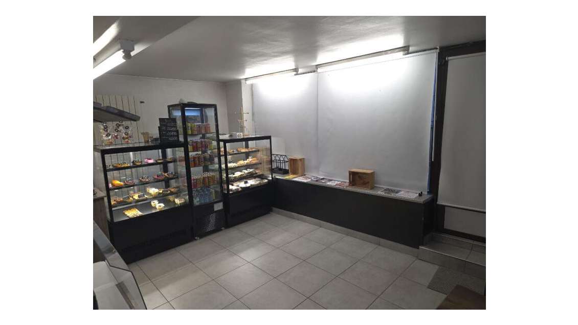 Emplacement central aux portes de Clermont-Ferrand