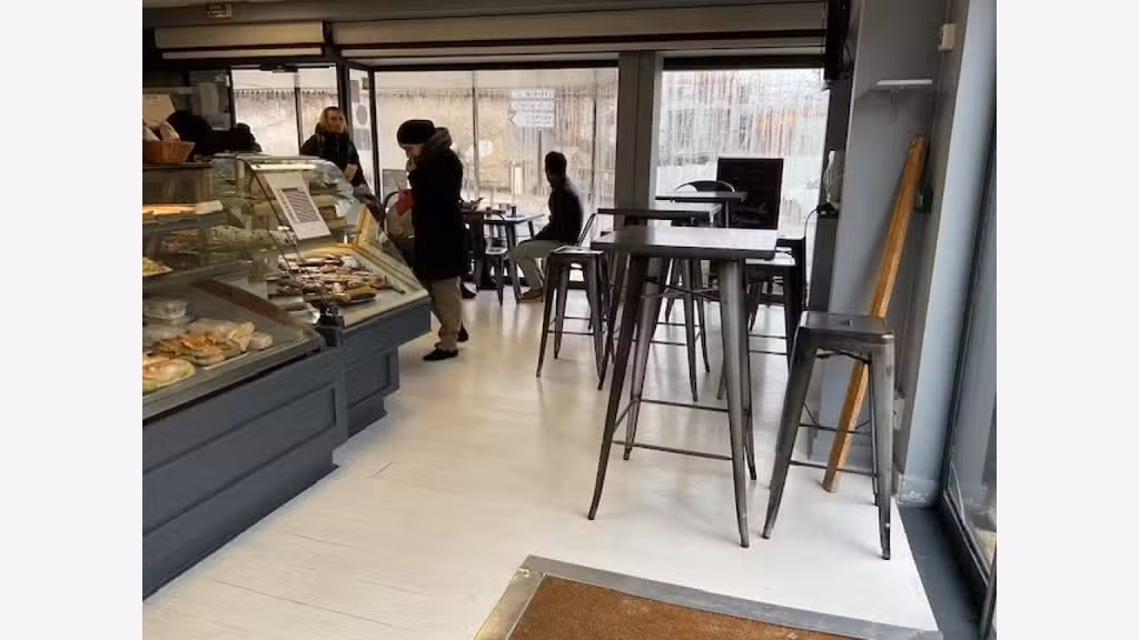 Vente boulangerie, angle rue, proximité LYON