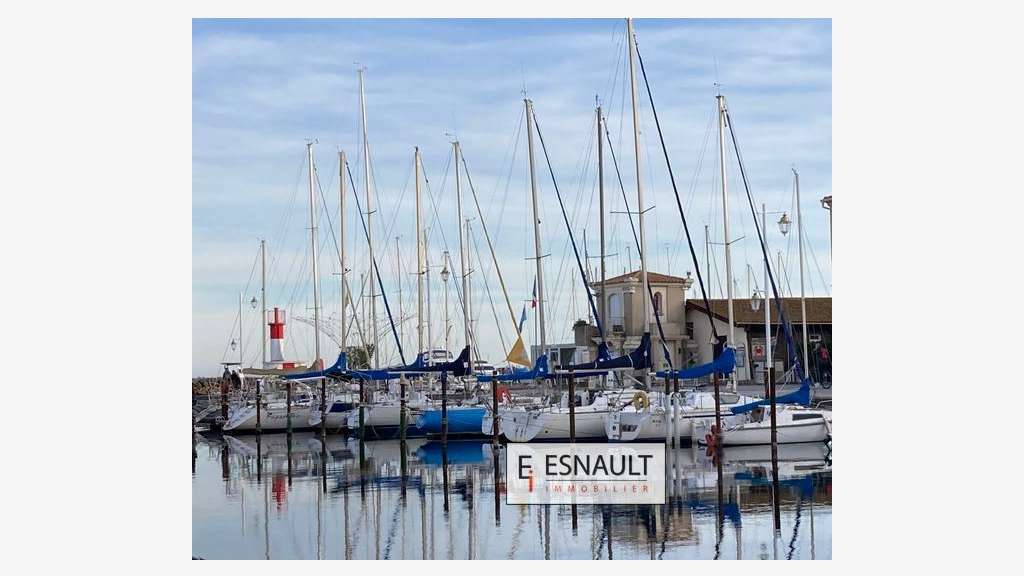 Vente FDC glacier emplacement n°1 proche de Sète