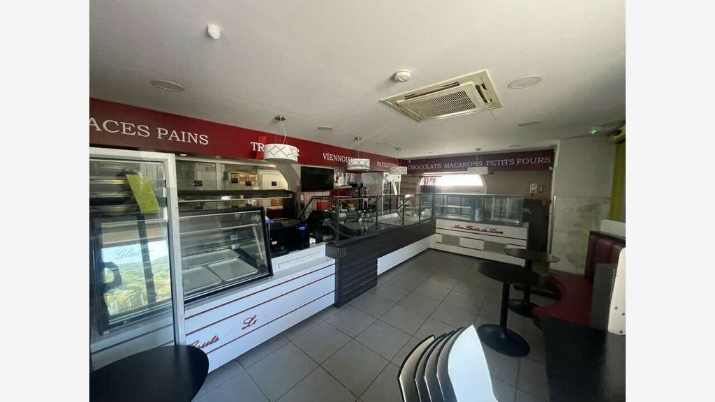 Cède boulangerie pâtisserie glacerie à Blausasc