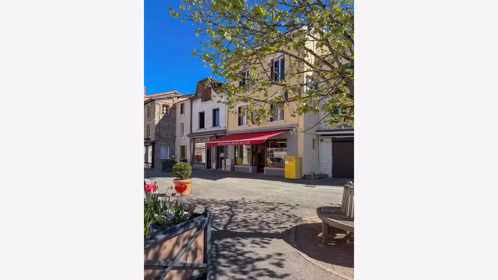 AV FDC boulangerie à Saint Remy sur Durolle