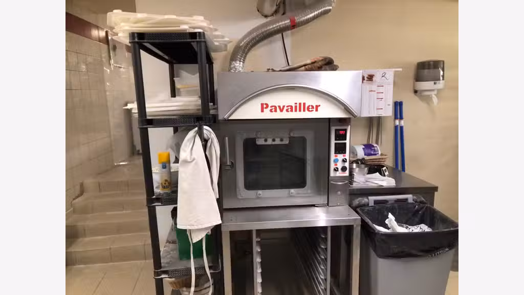 Vente boulangerie au cœur d'un village provençal
