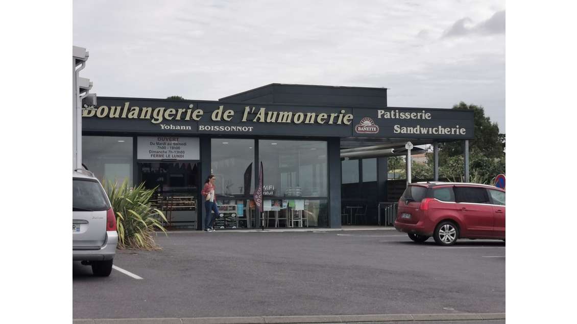 AV boulangerie avec plusieurs points de vente 17