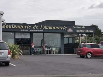 AV boulangerie avec plusieurs points de vente 17