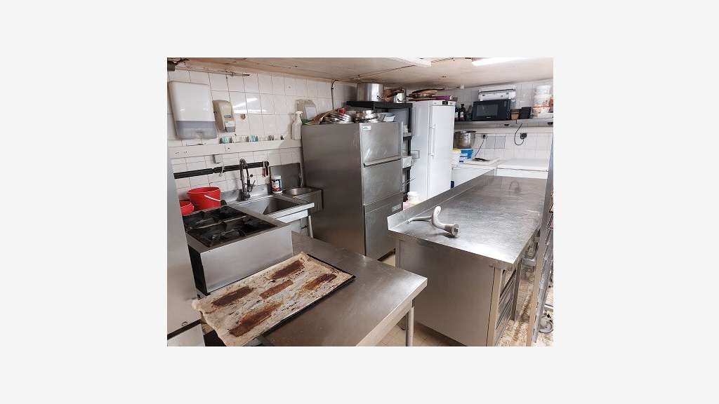 Vend boulangerie prox Annecy village touristique