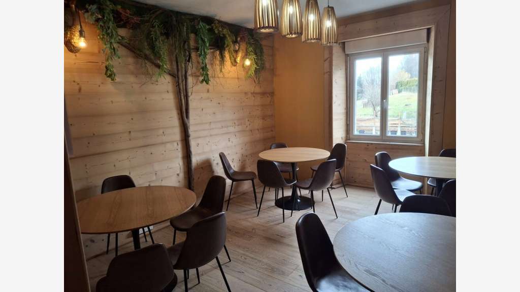 Boulangerie salon de thé à vendre dans le Jura 39