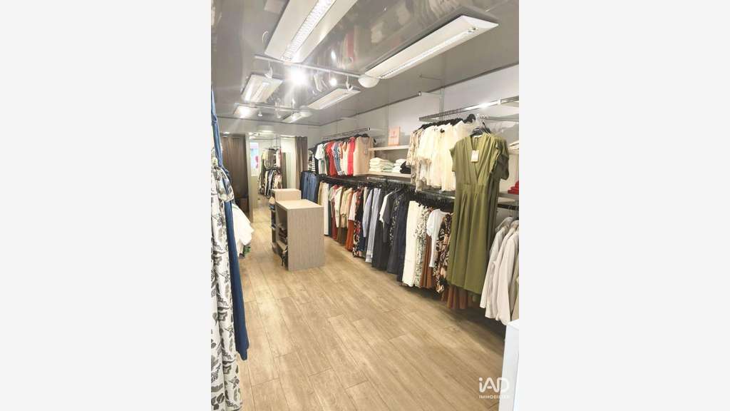 AV Boutique prêt-à-porter femme à La Ferté-Macé