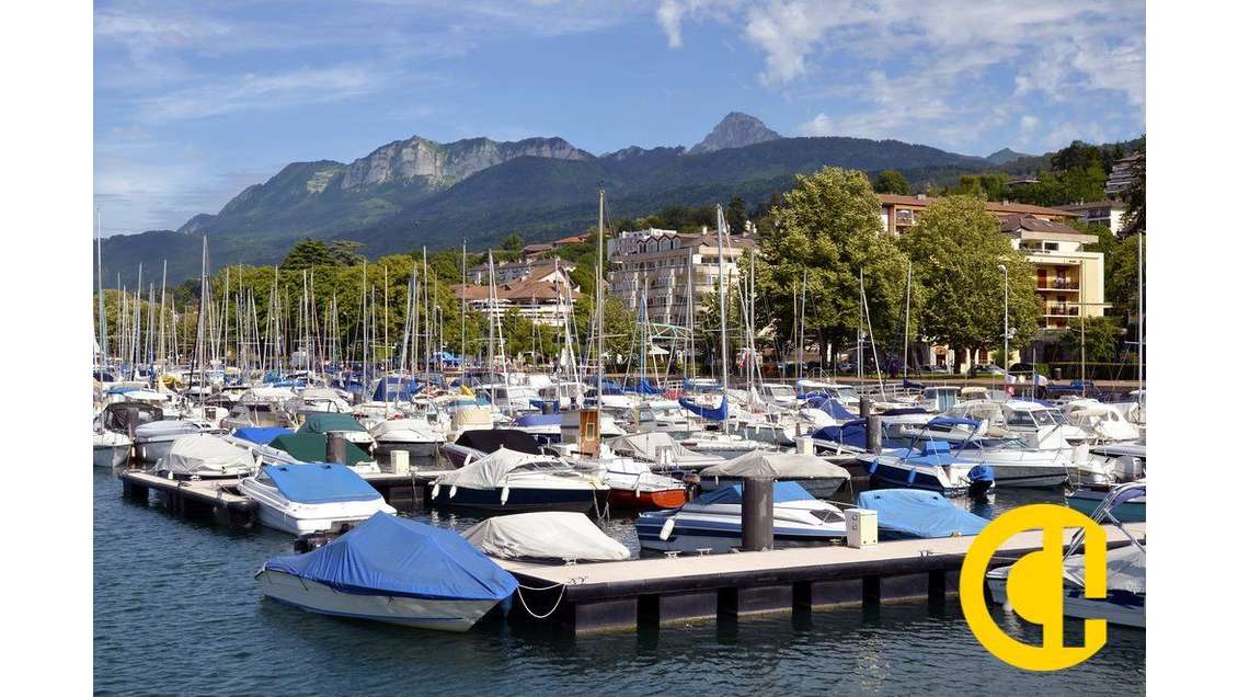 AV très belle brasserie bord de Lac du Léman 74