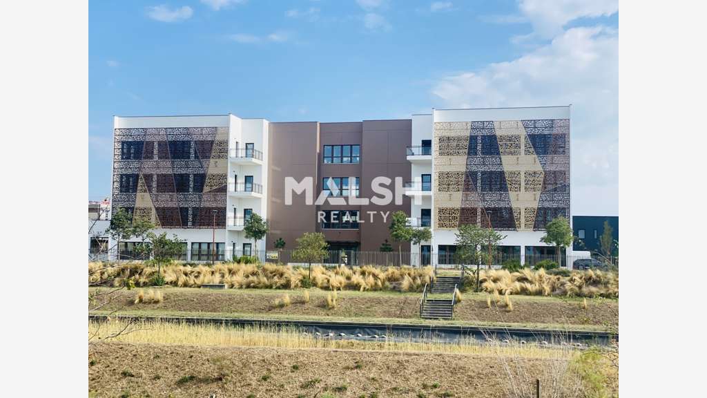 Bureaux à vendre à partir de 336m² à Genas