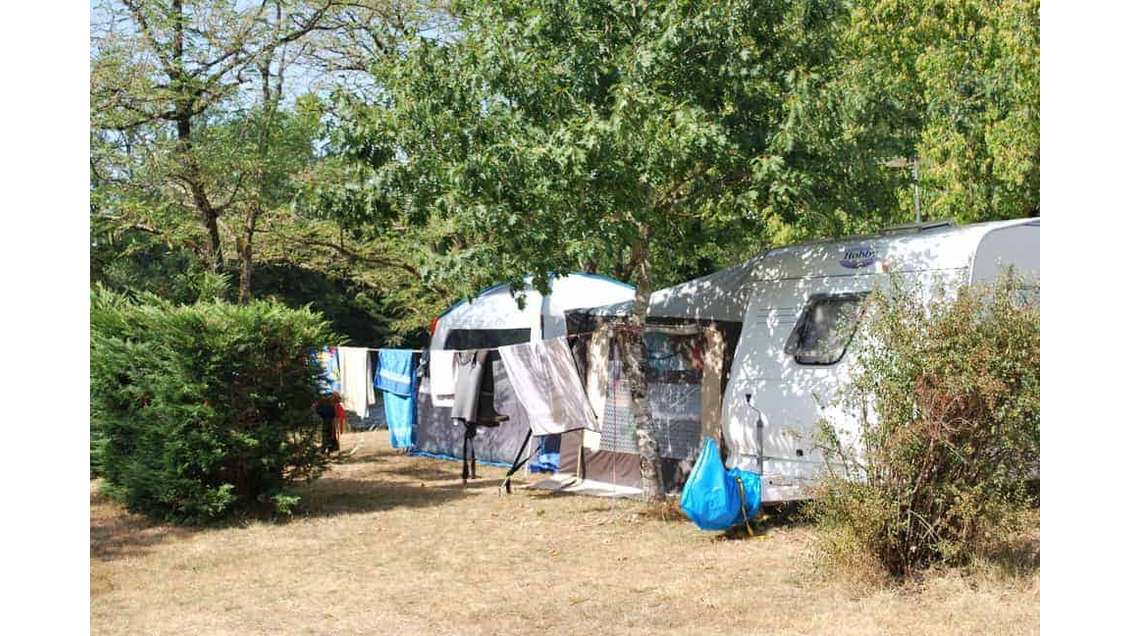 À Vendre camping 3 *** 150 emplacements Monceaux