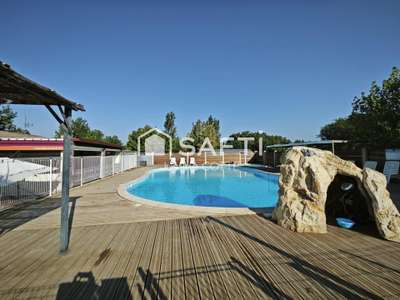AV camping *** avec piscine près du Canal du Midi