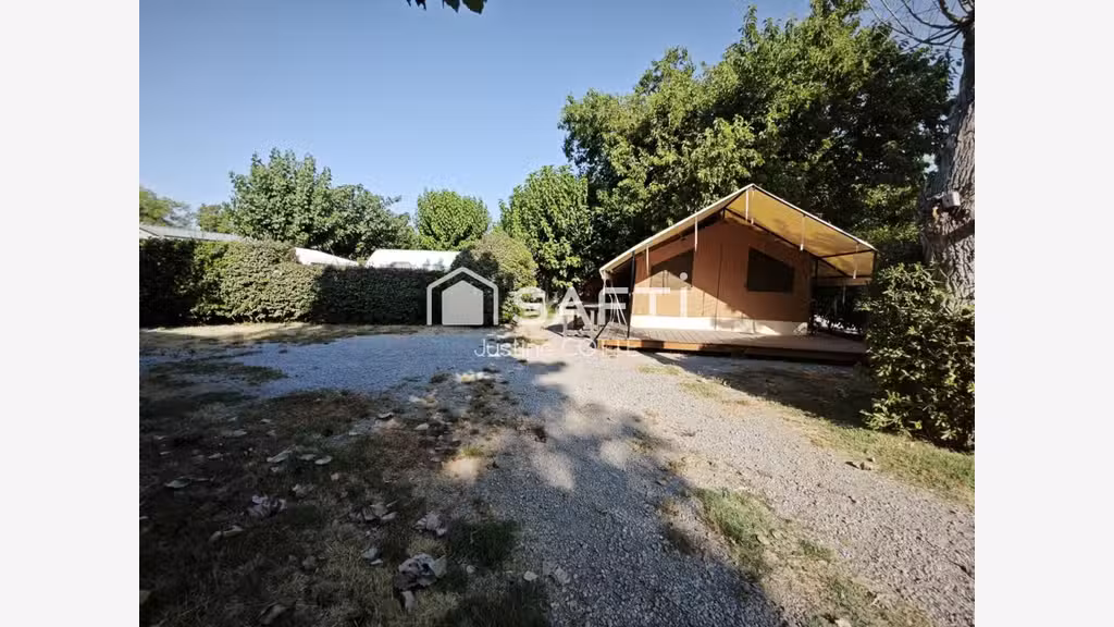 AV camping *** avec piscine près du Canal du Midi