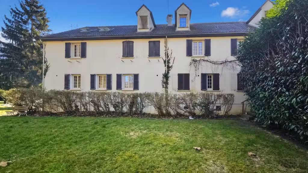 Vente hôtel restaurant en finition (95000) Cergy