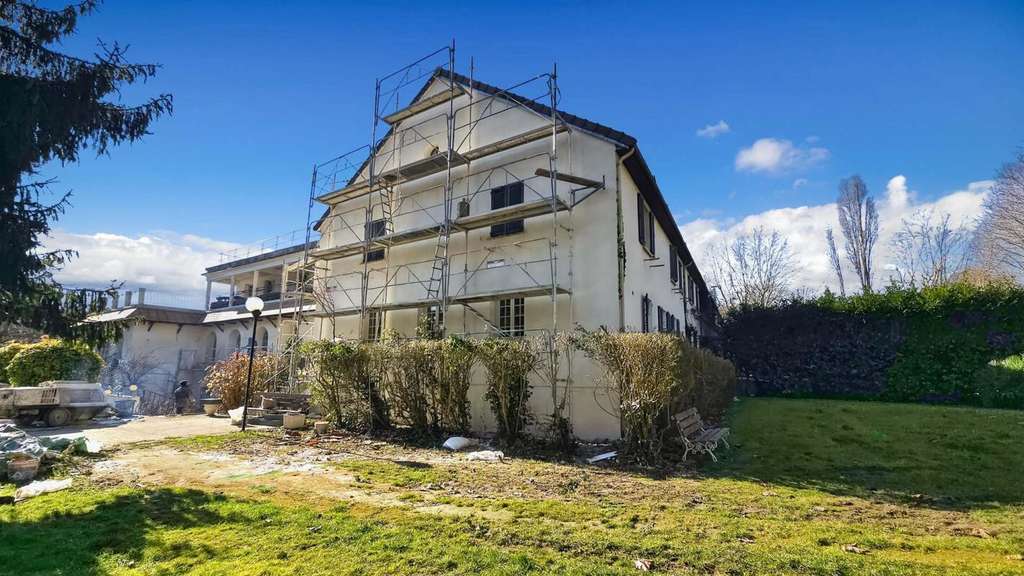Vente hôtel restaurant en finition (95000) Cergy