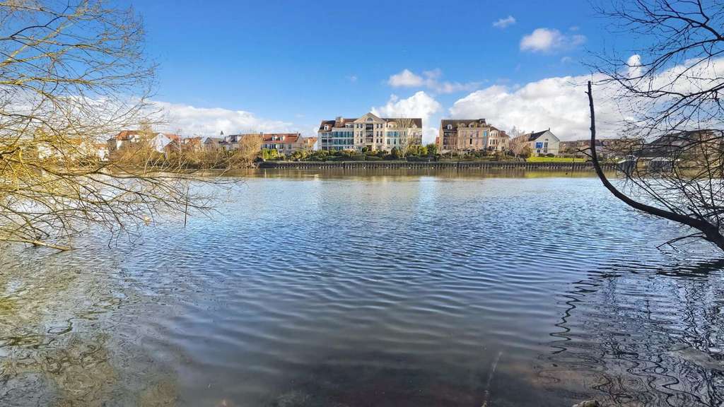 Vente hôtel restaurant en finition (95000) Cergy