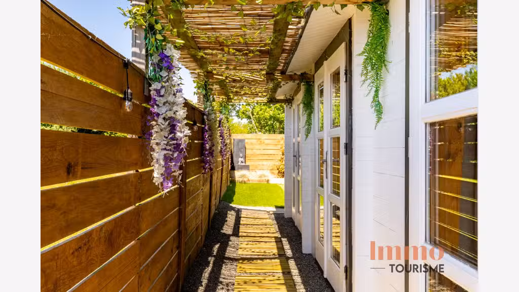 Cède élégant domaine avec 2 gîtes piscine Vendée