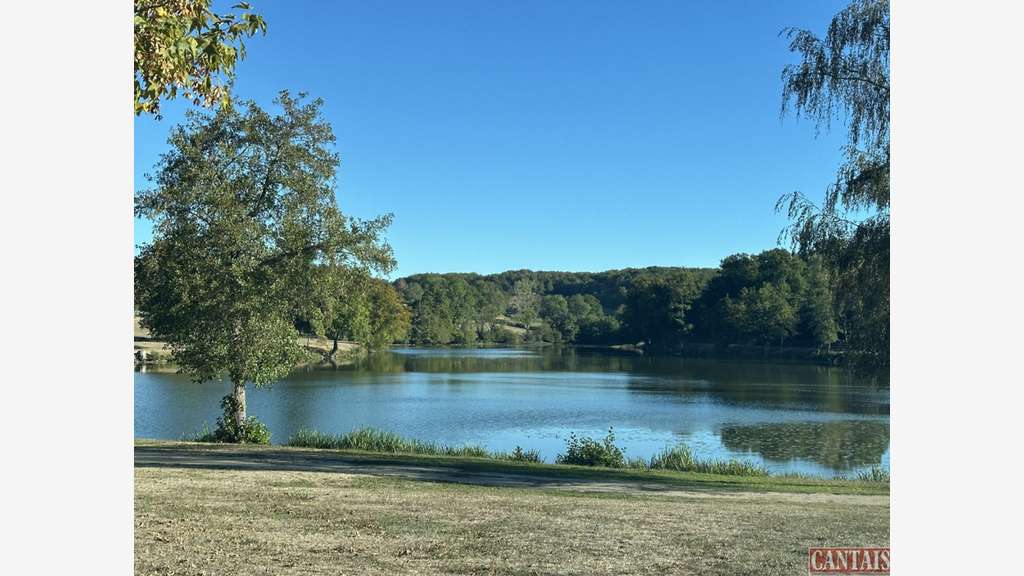 Vente village de gîtes au bord de l’eau