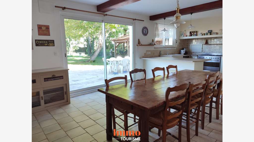 AV demeure charentaise grand gîte ou chambres 17