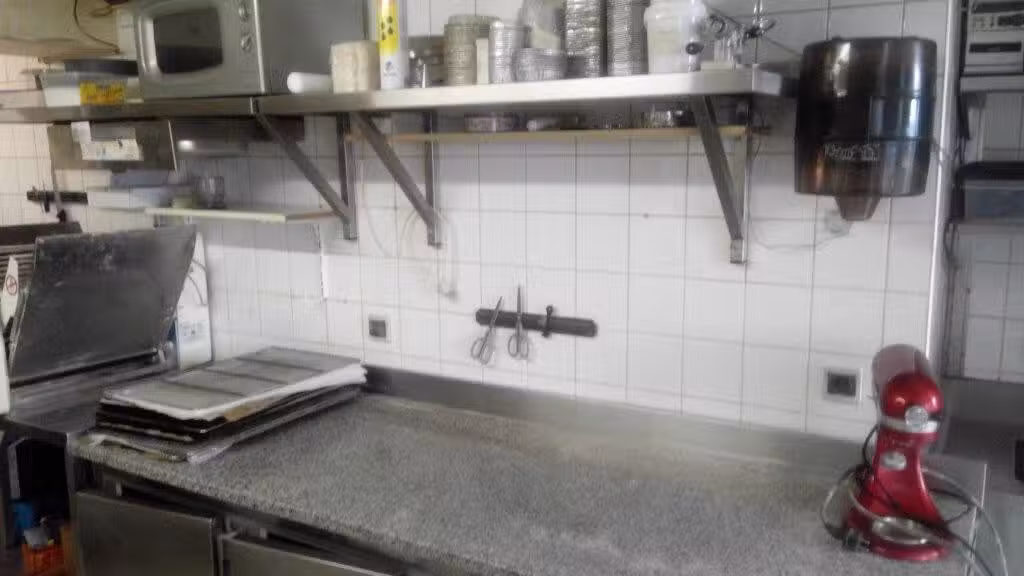 Vente boulangerie s/concurrence four neuf Loire