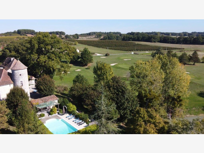 Vente gîtes château avec parcours Golf Dordogne
