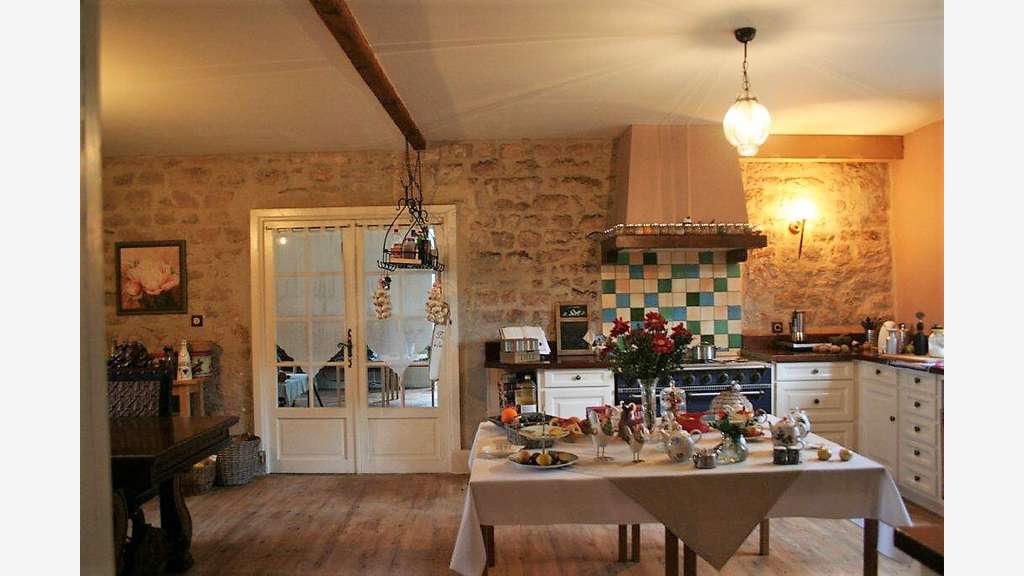 Château, Gîte, B&B, Mariages 18ha dans le sud