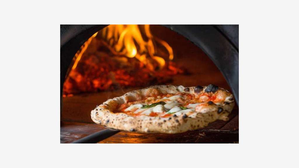Cède pizzeria en centre-ville de Beaulieu-sur-Mer