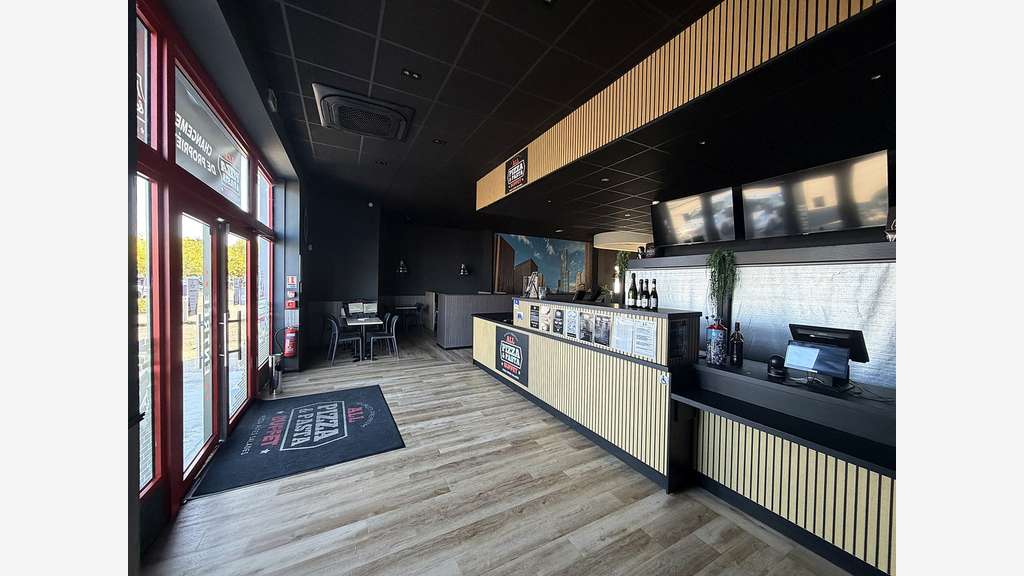 Vente restauration rapide zone commerçante à Boé