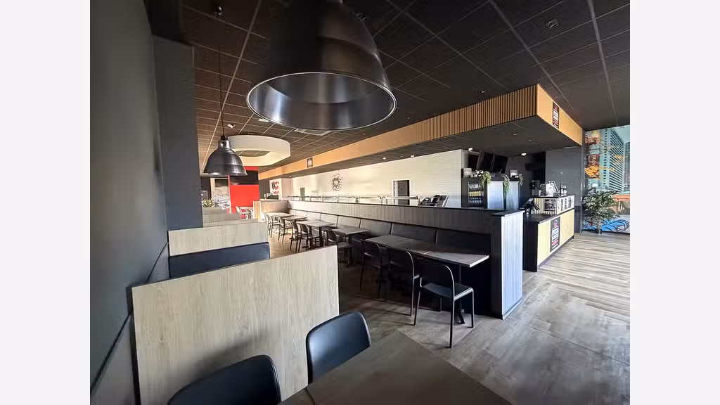 Vente restauration rapide zone commerçante à Boé