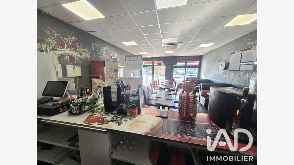 Vente pizzéria zone commerciale prisée à Davézieux