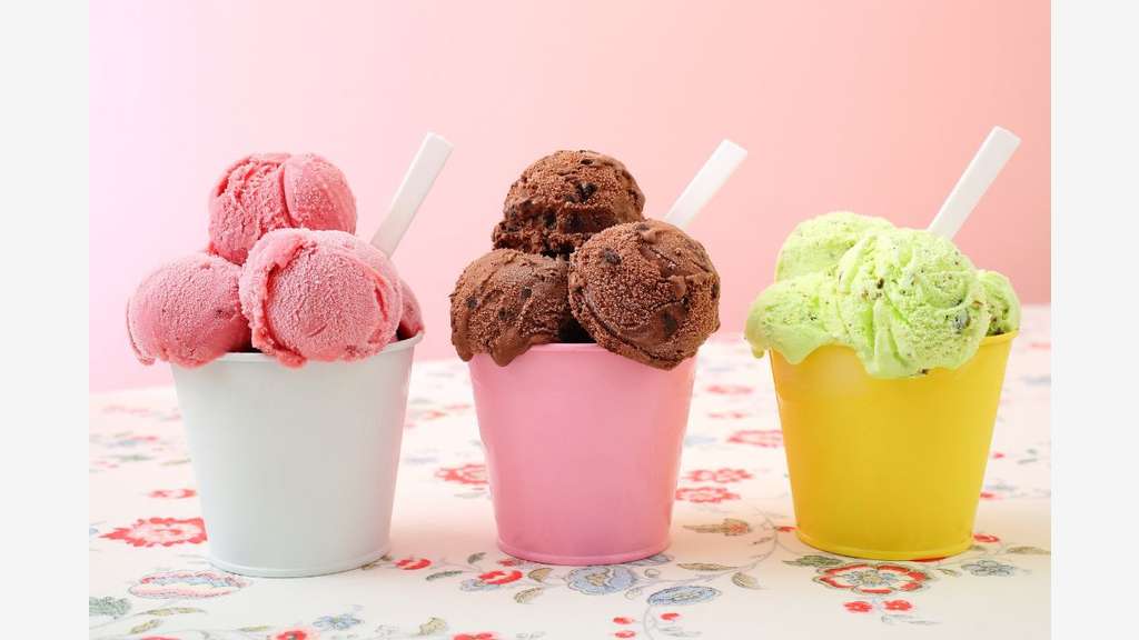 44 - CONFISERIE GLACIER GAUFRES 8 MOIS PAR AN