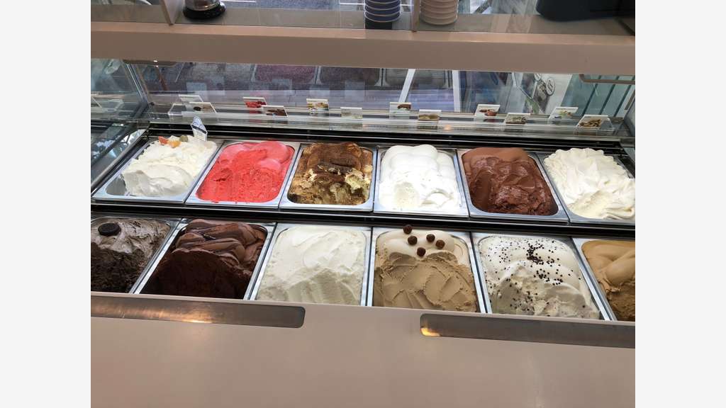 A vendre FDC glacier crêperie proche d'Antibes