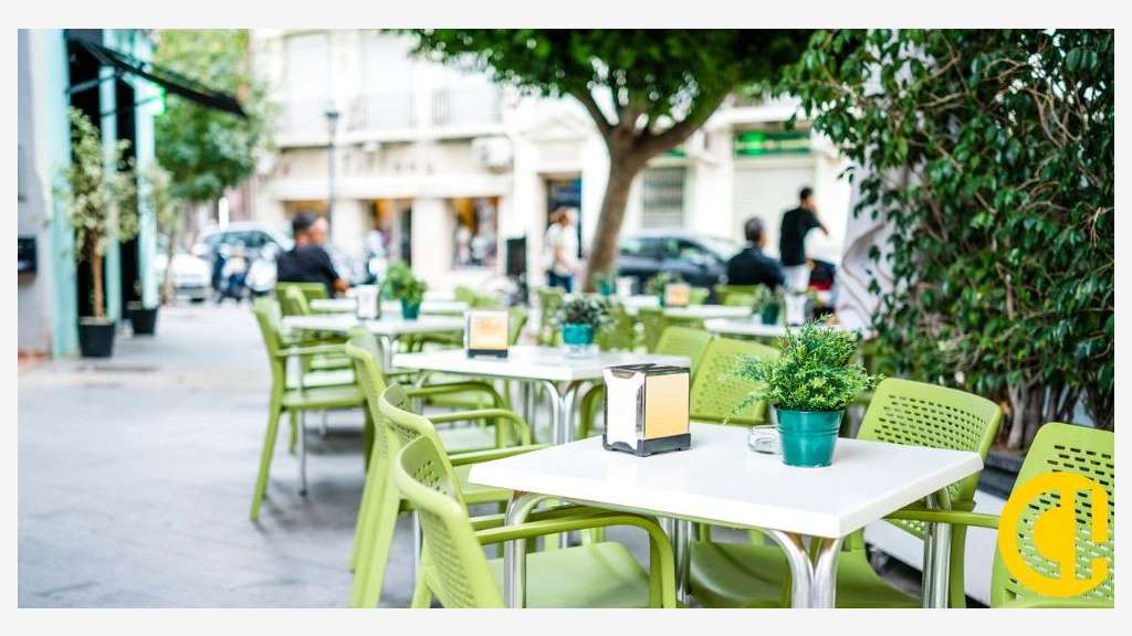 RESTAURANT GRILL A SAINT-PRIEST,SUR UN AXE MAJEUR