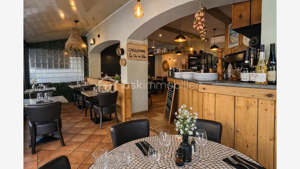 AV pizzeria & grill au feu de bois à Carqueiranne