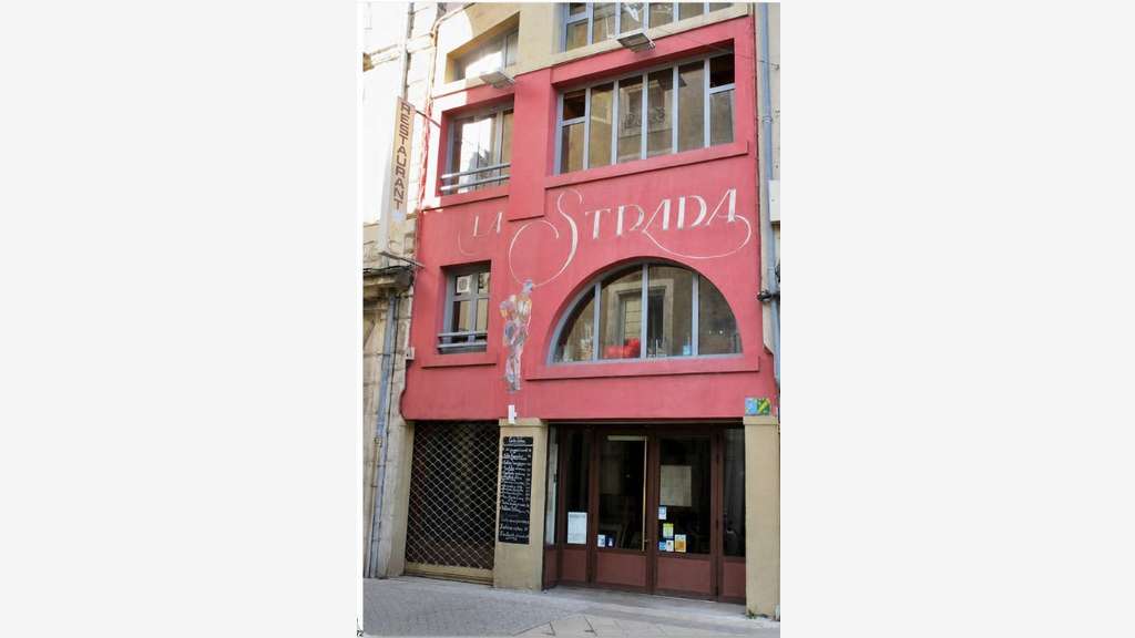 AV restaurant italien terrasse lic IV à Valence